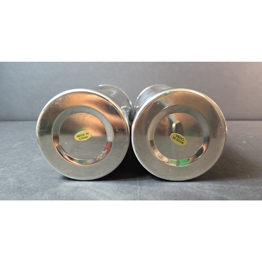 SET OF TWO BAR MIX DRINK SHAKERS, SOUTHERN COMFORT/SILVER COLOR - Picture 4 of 7